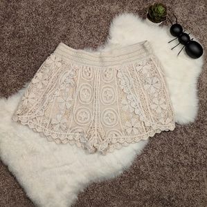 Off white/cream colored lace shorts